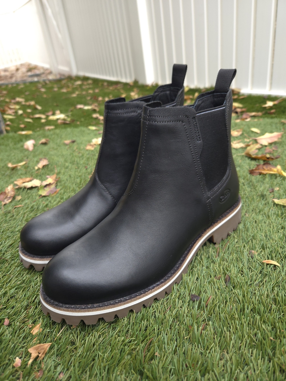 Chaco Fields Chelsea Waterproof Black Leather Ankle Boots Women's Size 9